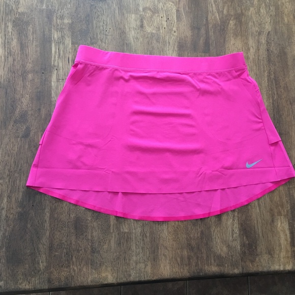 Nike Dresses & Skirts - Nike Golf Innovation LInks Skirt dri-fit pink L